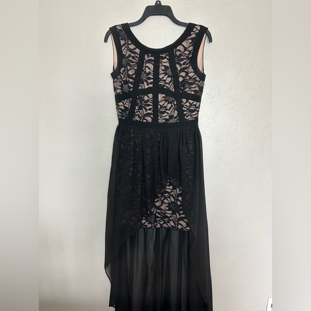 Morgan & co black and nude dress with lace detail. Size 5/6.